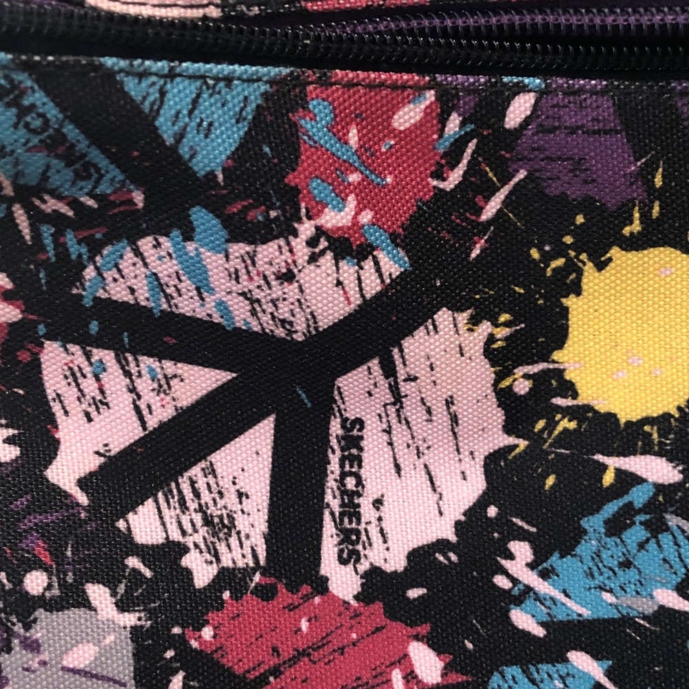 Skechers Peace Signs Backpack 20" x 14” - Picture 2 of 8